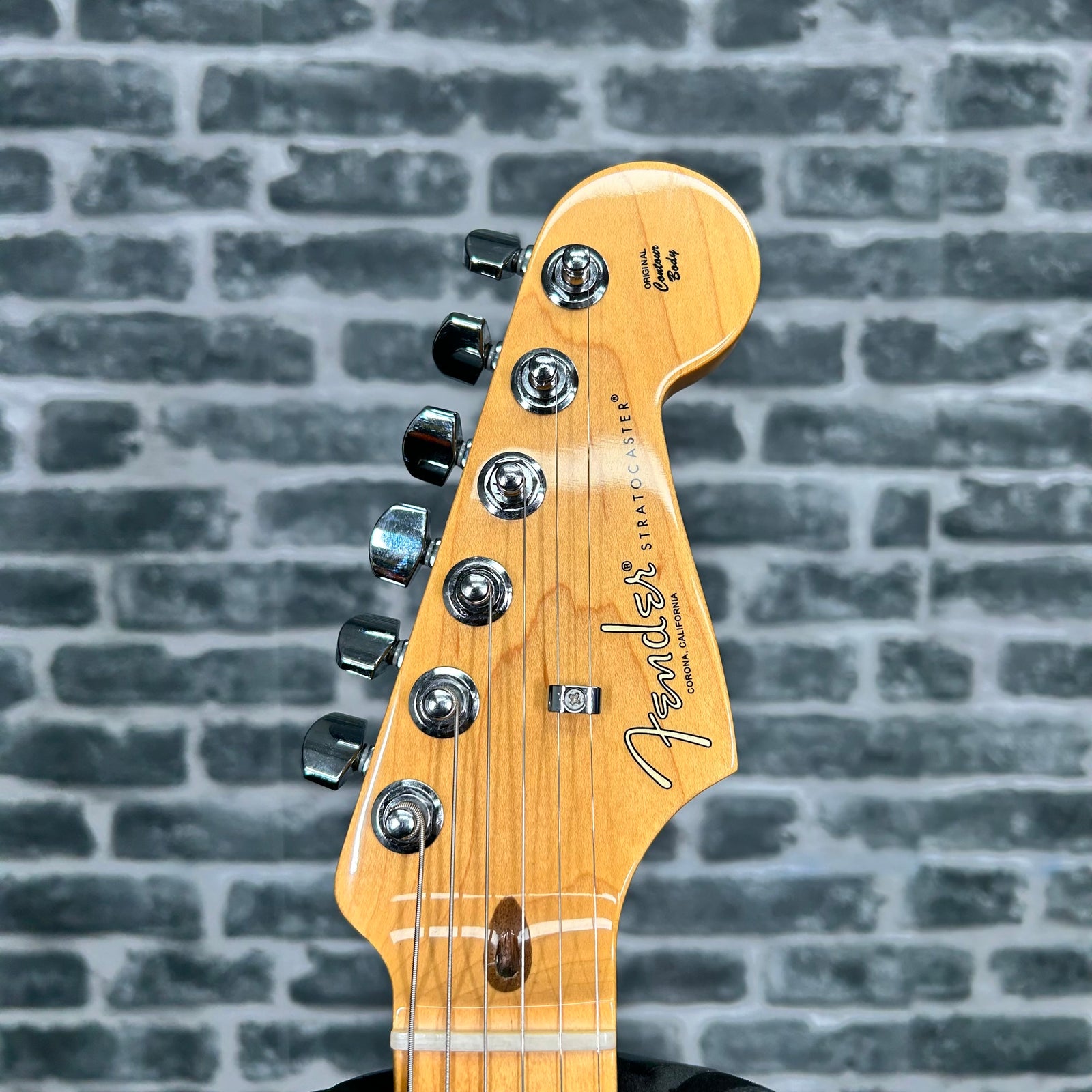 Fender American Professional II Stratocaster Electric Guitar Maple Fingerboard Black - 0113902706 - PREOWNED