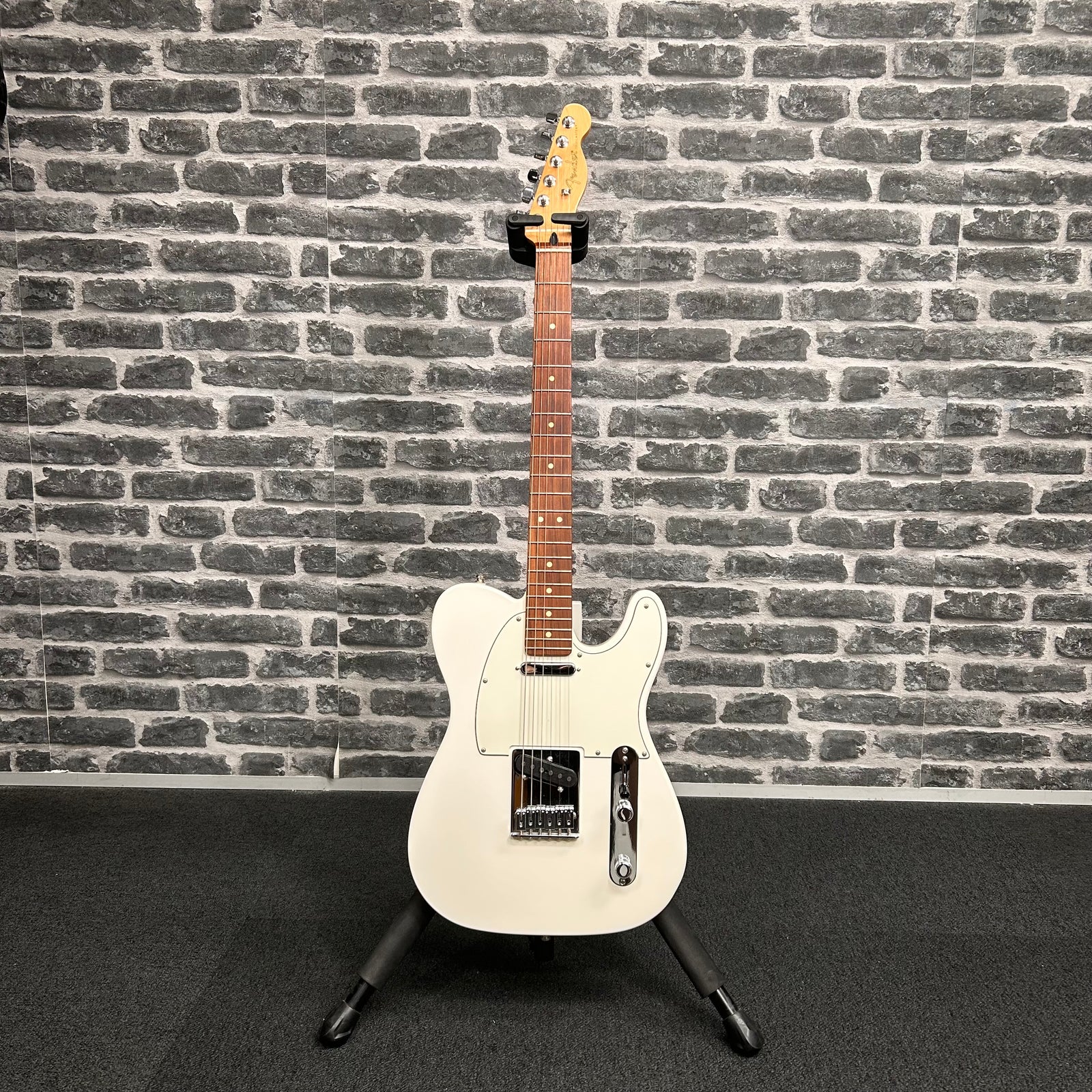 Fender Player Telecaster Electric Guitar PF Polar White - MIM 0145213515 - PREOWNED