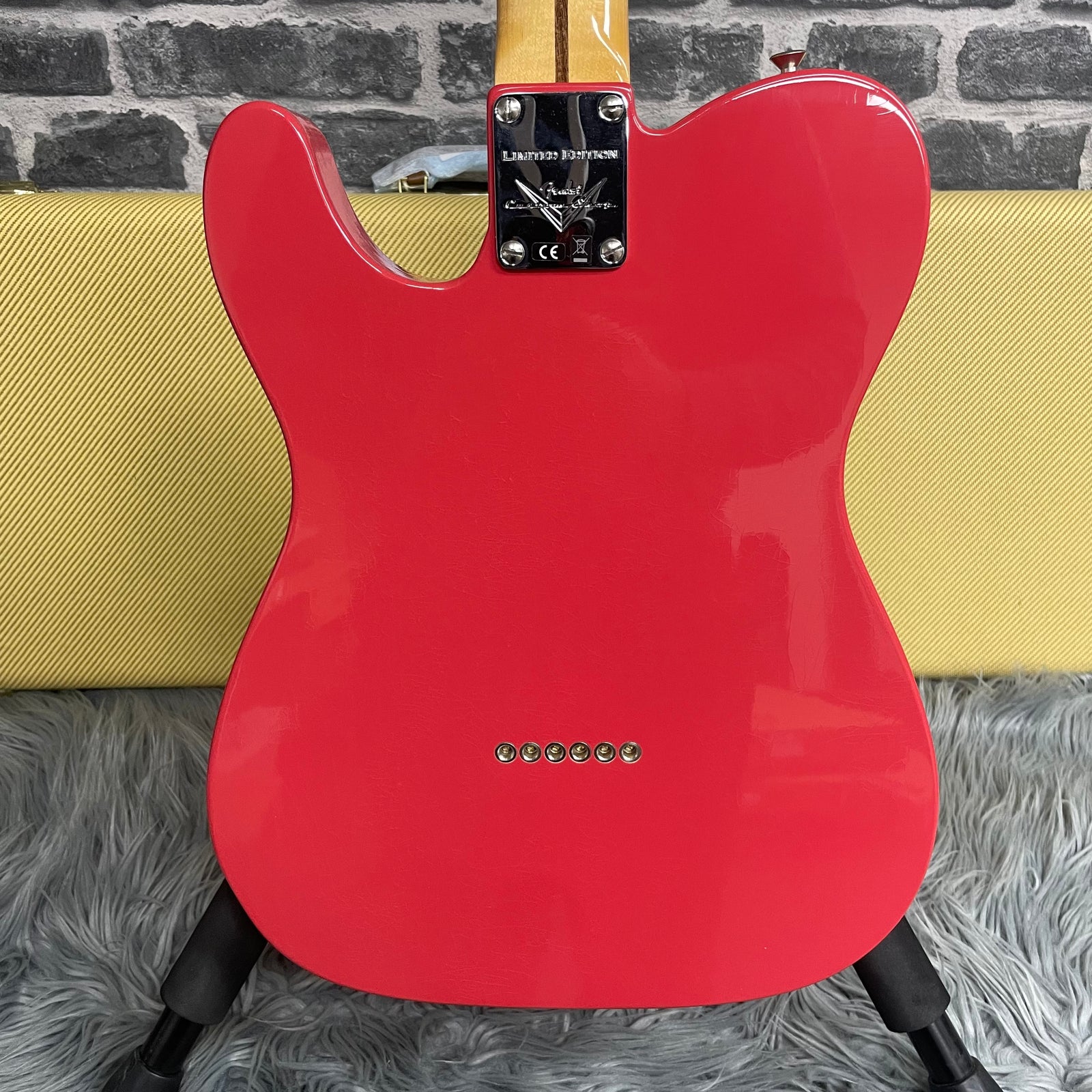 Fender Custom Shop Limited Edition '51 Nocaster Electric Guitar Fiesta Red - Deluxe Closet Classic - 9236910317