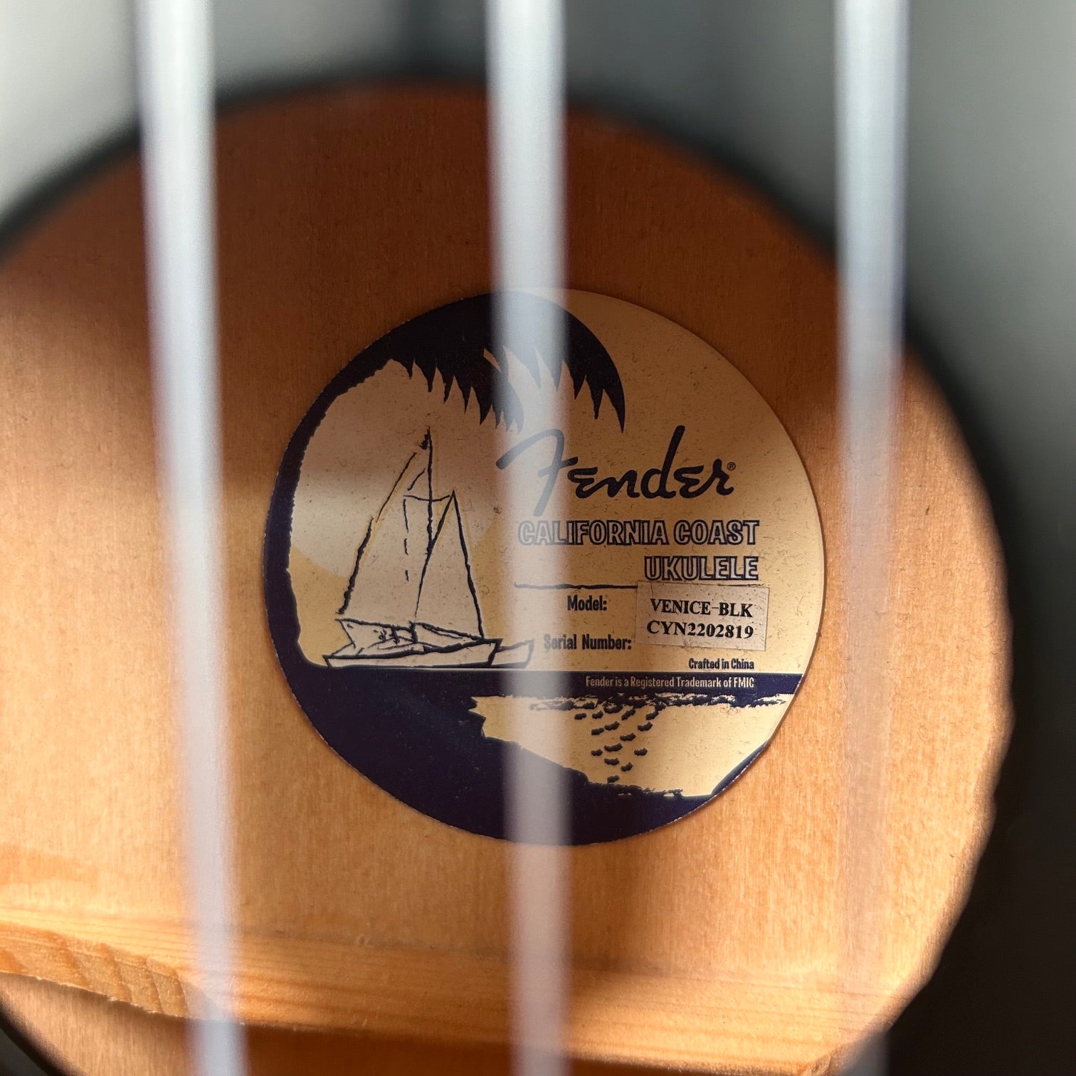 Fender Venice Soprano Ukulele Black Uke - 0971610706 - MINOR BLEMISH