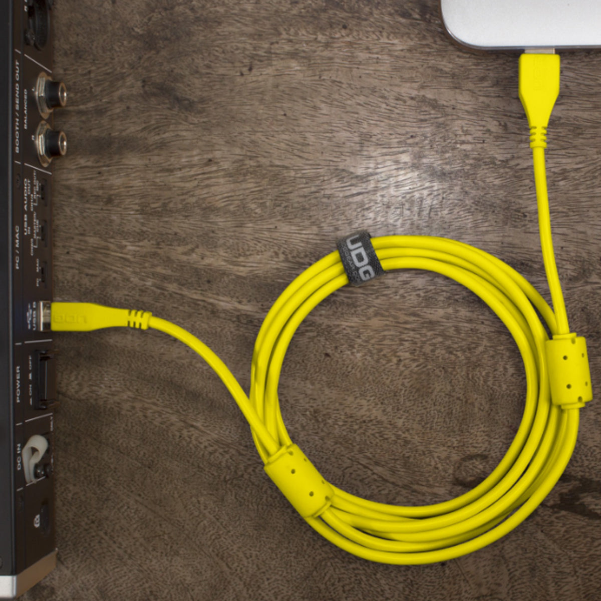 UDG Ultimate U95001 USB2 Cable A-B Yellow Straight 1m