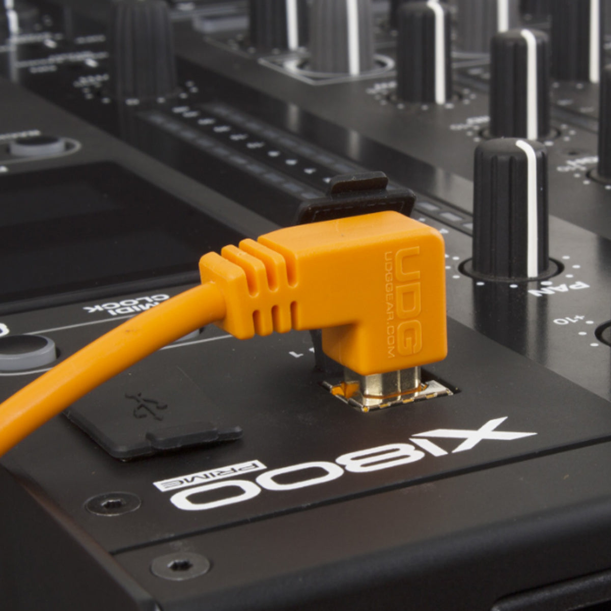 UDG Ultimate U95004 USB2 Cable A-B Orange Angled 1m