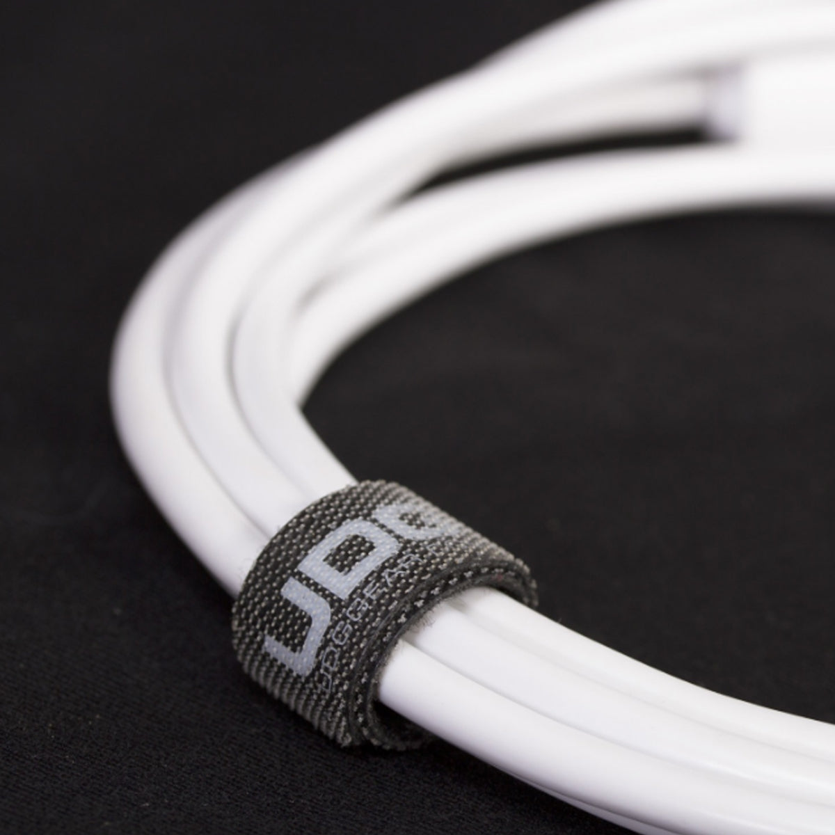 UDG Ultimate U95004 USB2 Cable A-B White Angled 1m