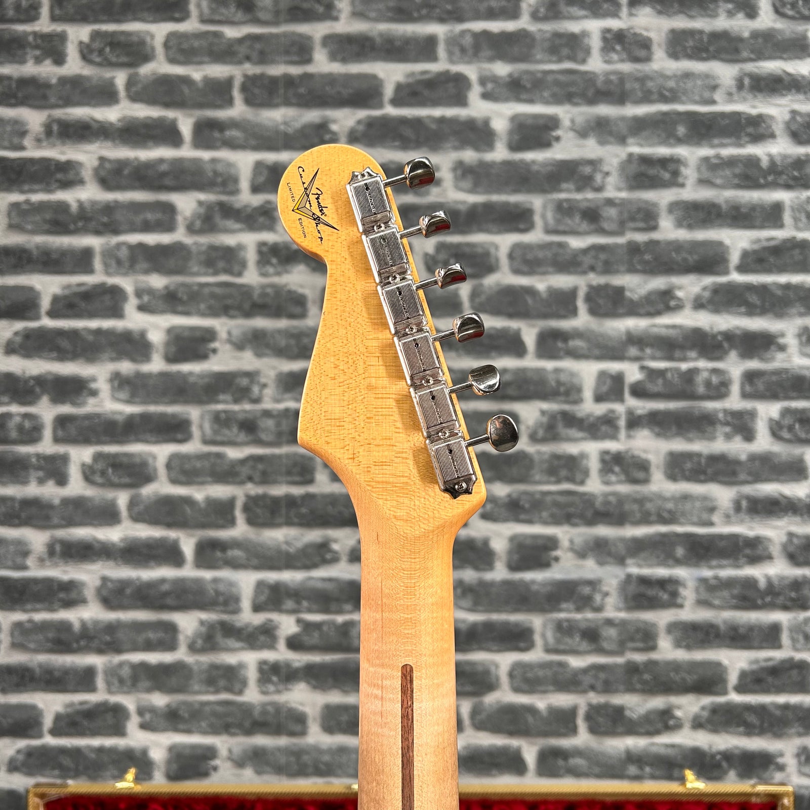 Fender Custom Shop Limited Edition Fat 1954 Stratocaster Electric Guitar Aged White Blonde - Relic Finish w/ Closet Classic Hardware - 9236091148