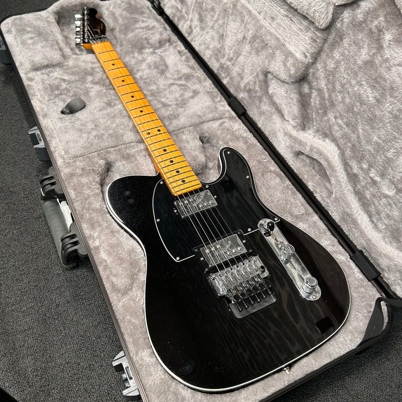 Fender American Ultra Luxe Telecaster Electric Guitar Floyd Rose HH Maple Fingerboard Mystic Black - 0118092710 - PREOWNED