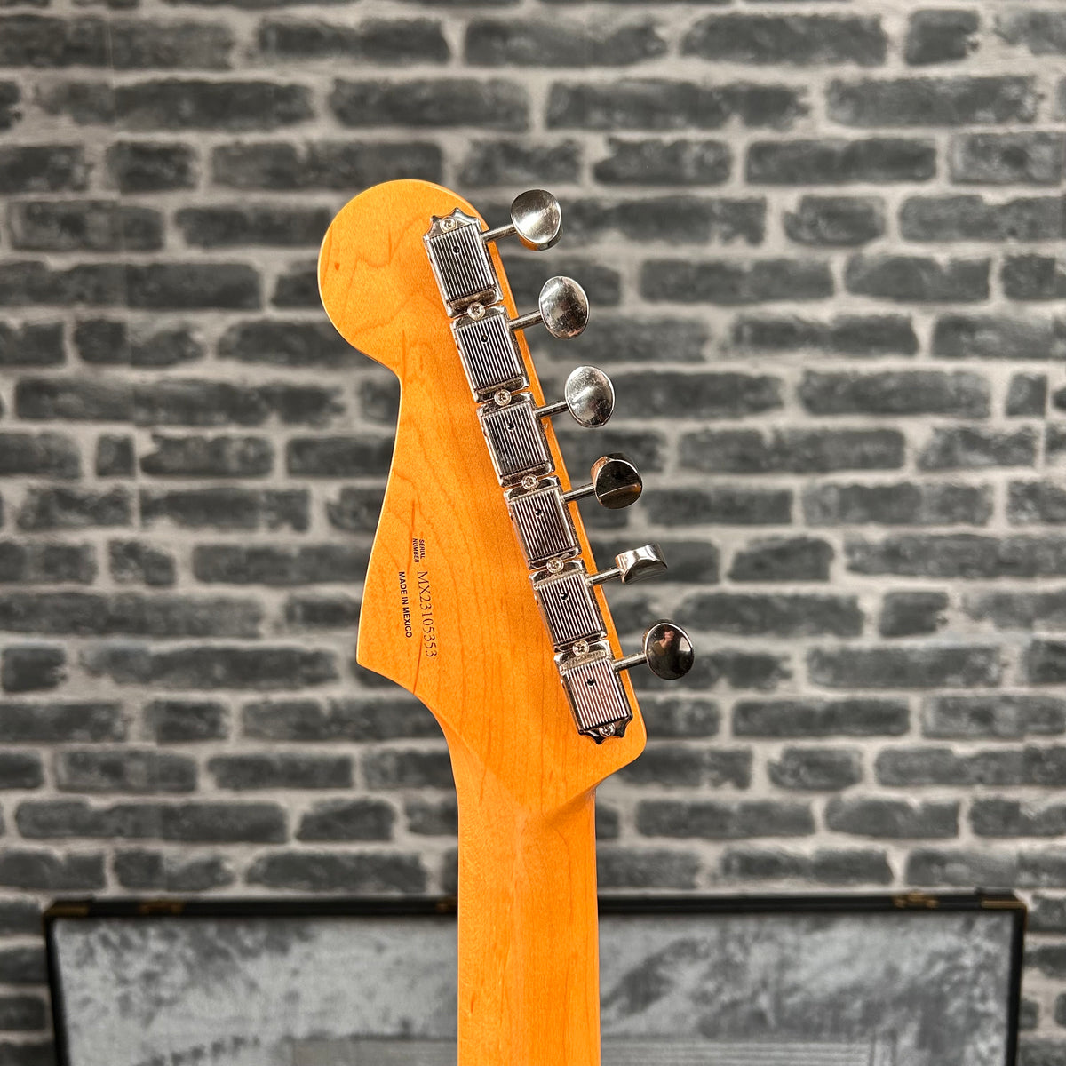 Fender Vintera II 60s Stratocaster Electric Guitar RW 3-Color Sunburst - MIM 0149020300 - PREOWNED