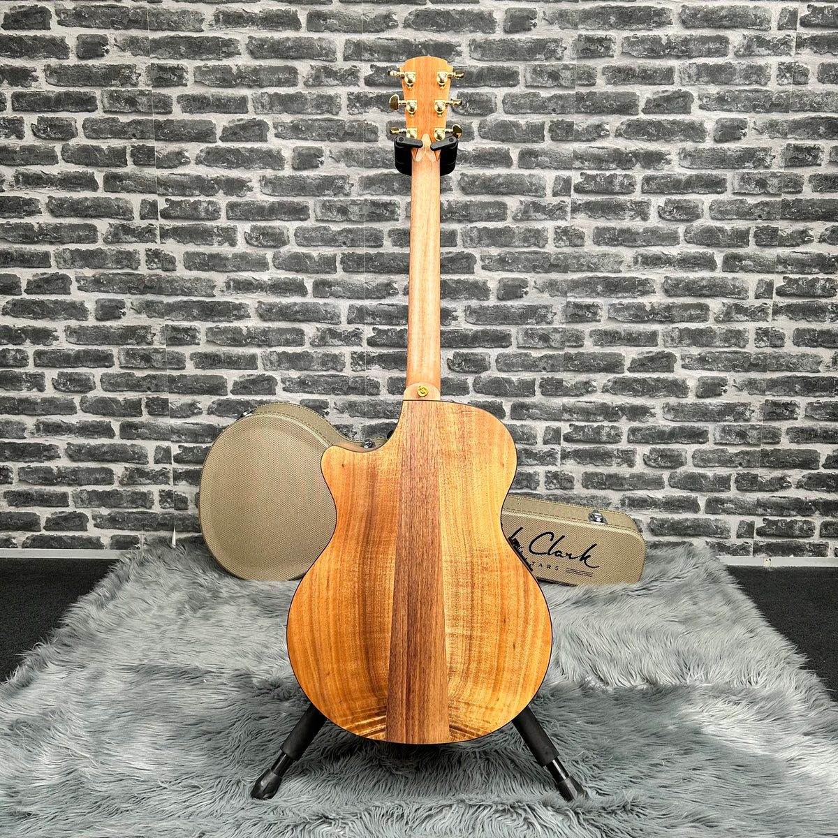 Cole Clark Touring 2 Series AN Grand Auditorium Acoustic Guitar - Bunya Face, Australian Blackwood Back & Sides w/ Pickup & Cutaway