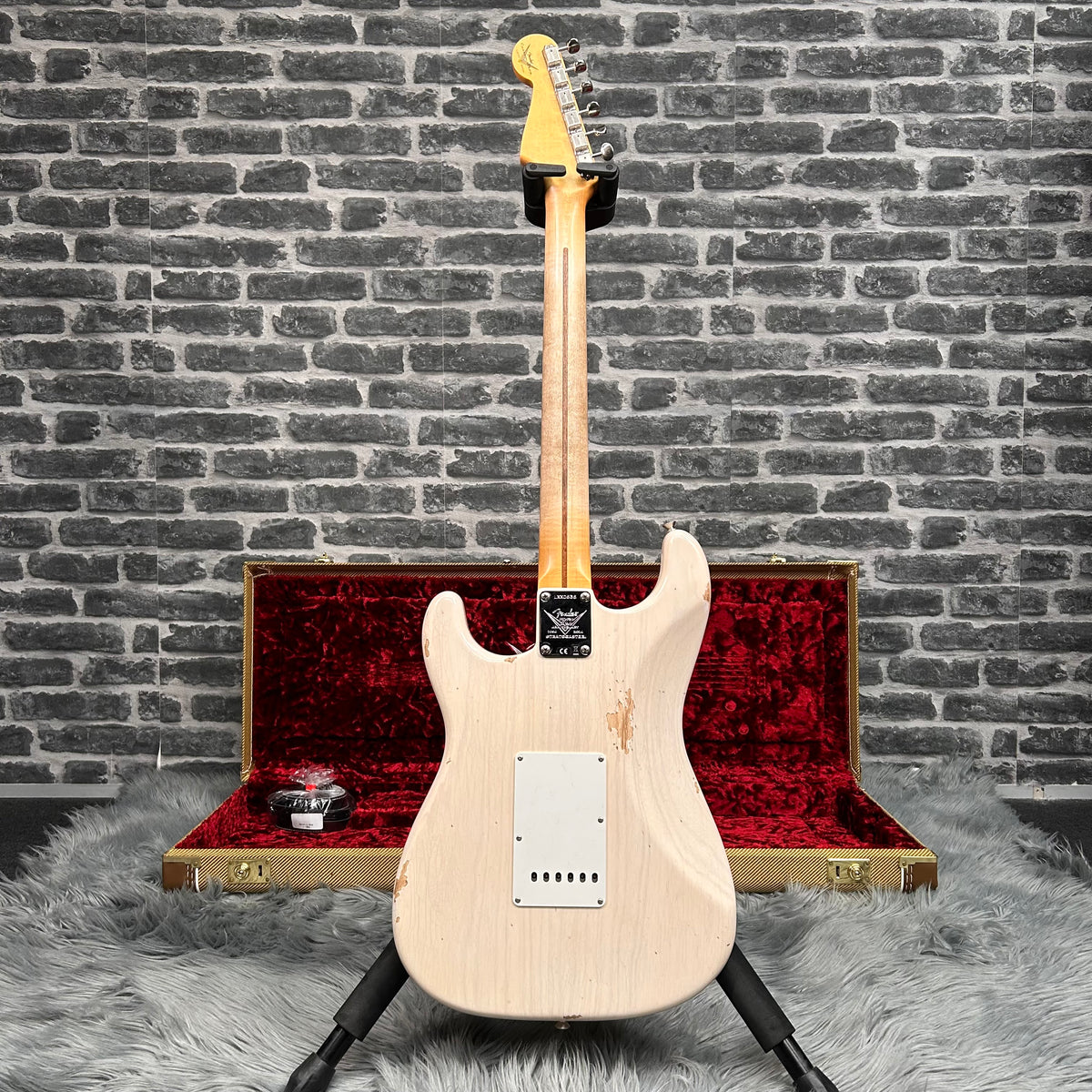 Fender Custom Shop Limited Edition Fat 1954 Stratocaster Electric Guitar Aged White Blonde - Relic Finish w/ Closet Classic Hardware - 9236091148