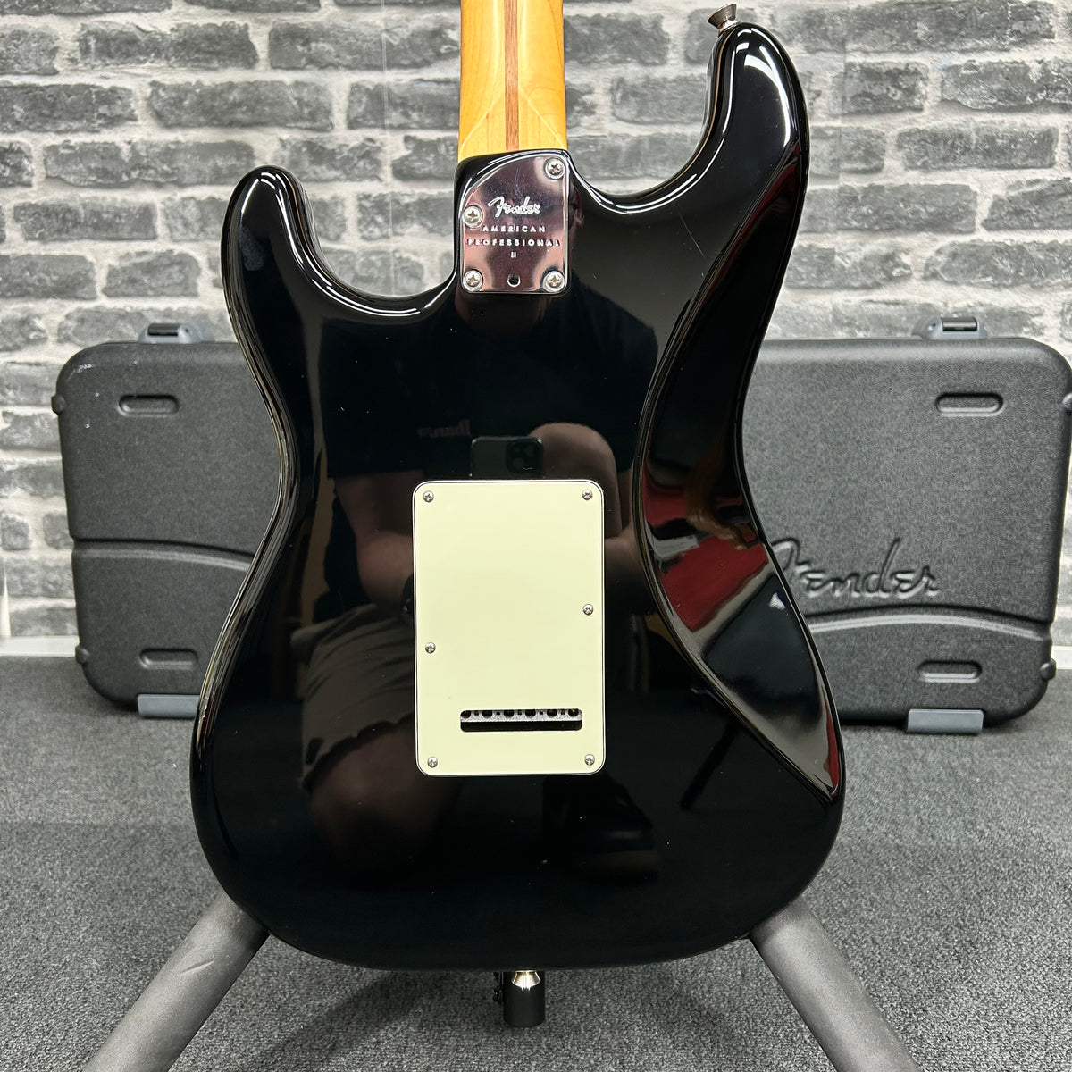 Fender American Professional II Stratocaster Electric Guitar Maple Fingerboard Black - 0113902706 - PREOWNED