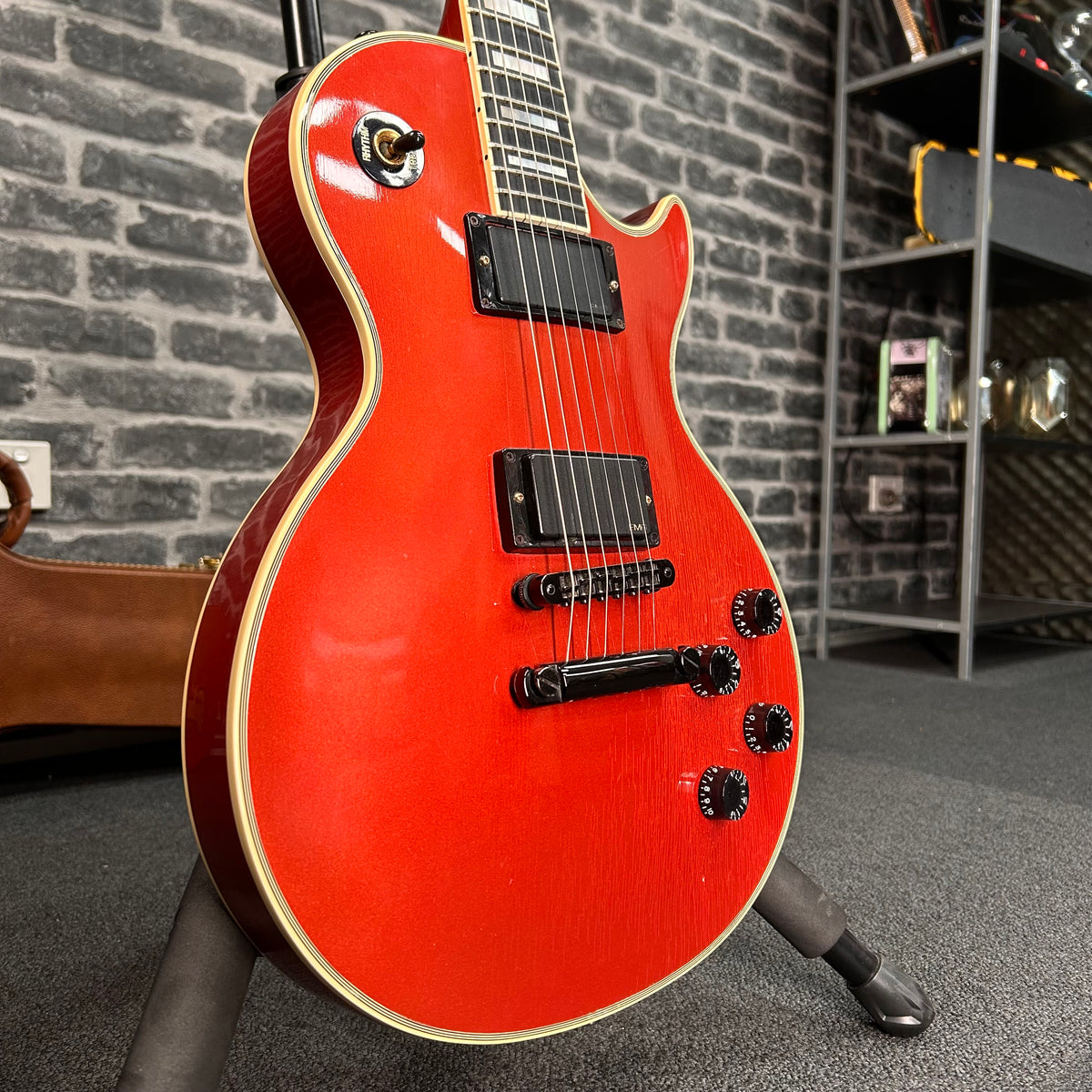 Gibson Showcase 1988 Les Paul Electric Guitar Ruby Red - PREOWNED