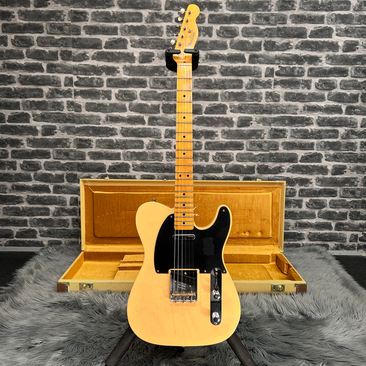 Fender Custom Shop 1951 Nocaster Electric Guitar Blonde - Journeyman Relic Finish - 9239119110