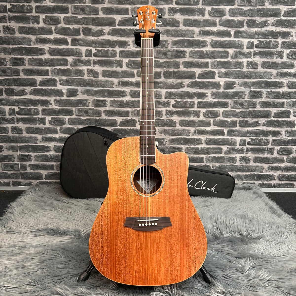 Cole Clark SFL1 Studio Dreadnought Acoustic Guitar - African Mahogany Face, Back &amp; Sides w/ Pickup &amp; Cutaway