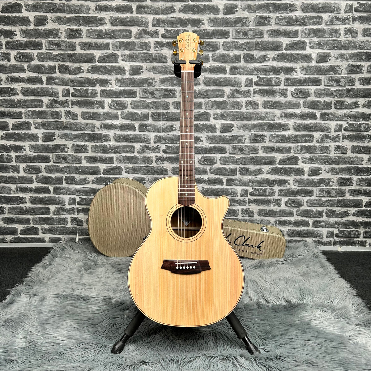 Cole Clark Touring 2 Series AN Grand Auditorium Acoustic Guitar - Bunya Face, Australian Blackwood Back &amp; Sides w/ Pickup &amp; Cutaway