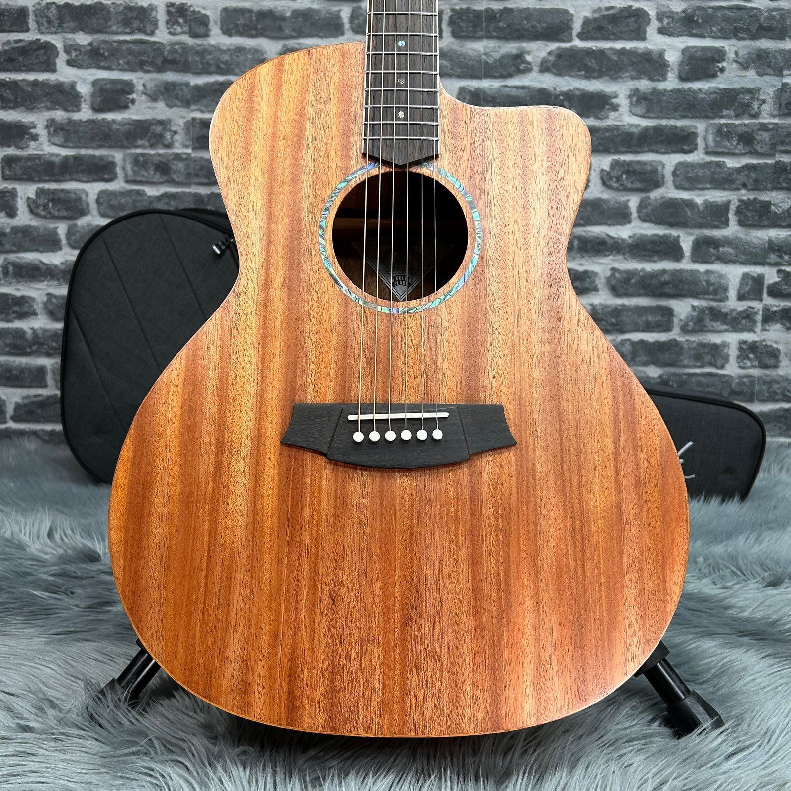 Cole Clark SAN1 Studio Grand Auditorium Acoustic Guitar - African Mahogany Face, Back & Sides w/ Pickup & Cutaway