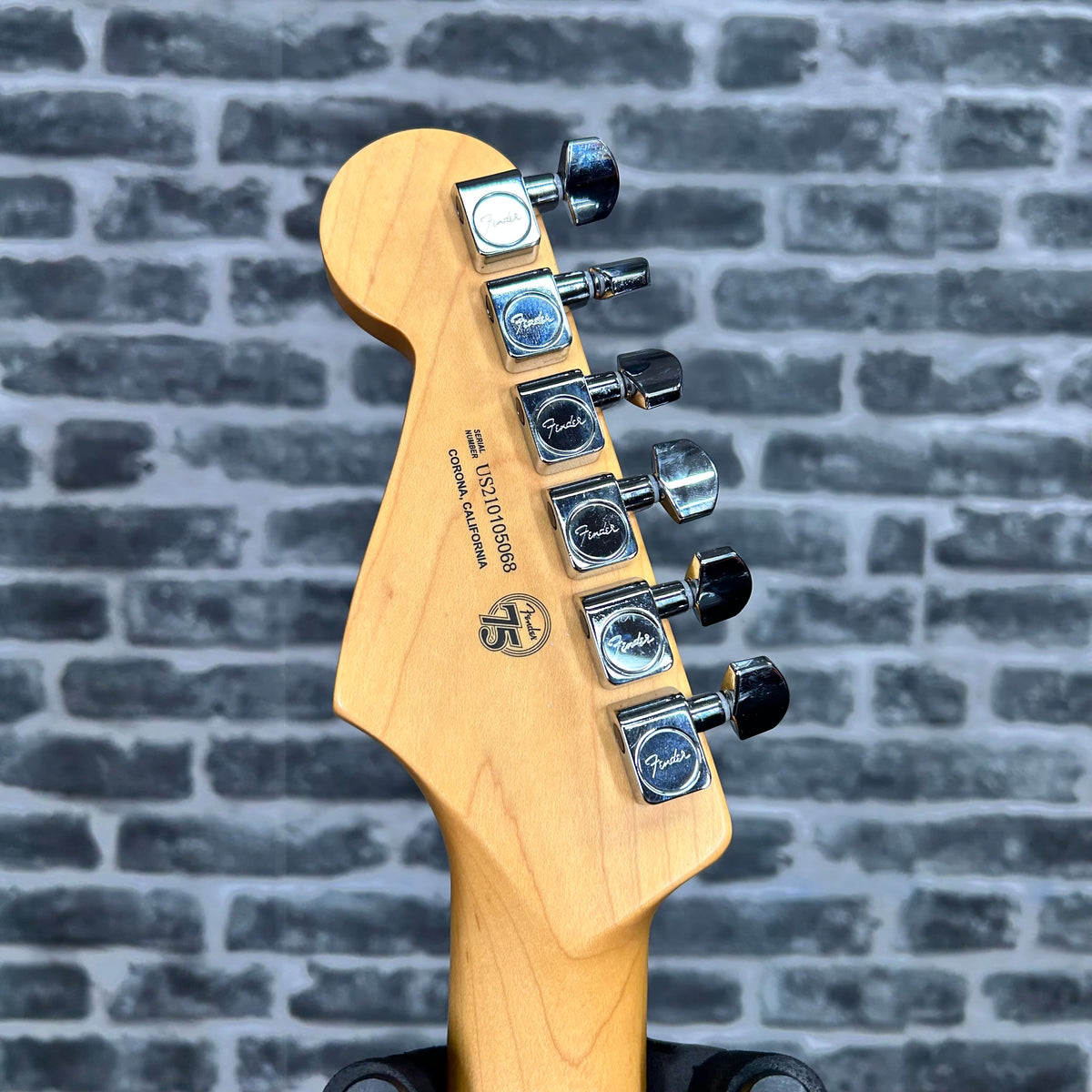 Fender American Professional II Stratocaster Electric Guitar Maple Fingerboard Black - 0113902706 - PREOWNED
