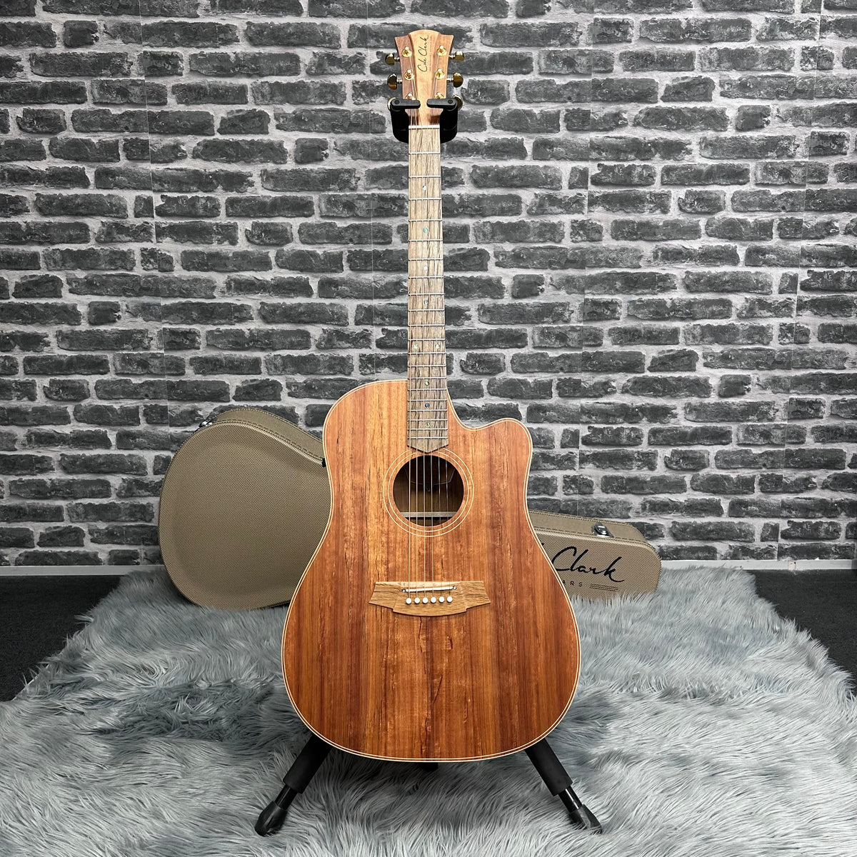 Cole Clark Studio Grand Auditorium Acoustic Guitar - African Mahogany Face, Back &amp; Sides w/ Pickup &amp; Cutaway