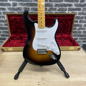 Fender Custom Shop Limited Edition 70th Anniversary 1954 Stratocaster Electric Guitar MN 2-Color Sunburst - Deluxe Closet Finish - 9236091142