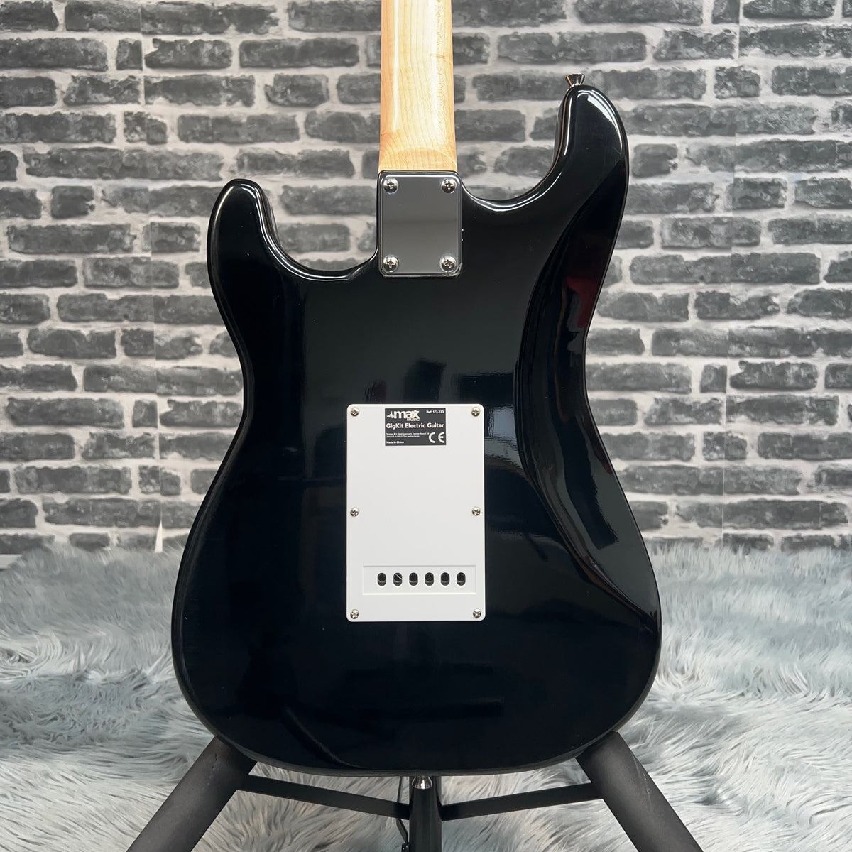 MAX Electric Guitar Black - PREOWNED