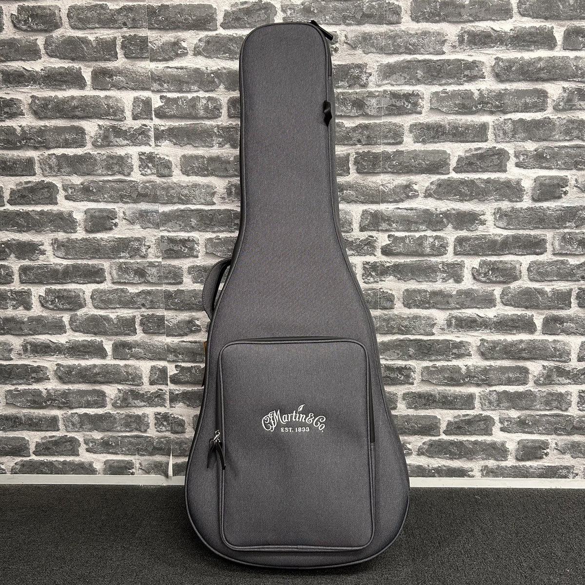 Martin Dreadnought 14-Fret Acoustic Guitar Softshell Case