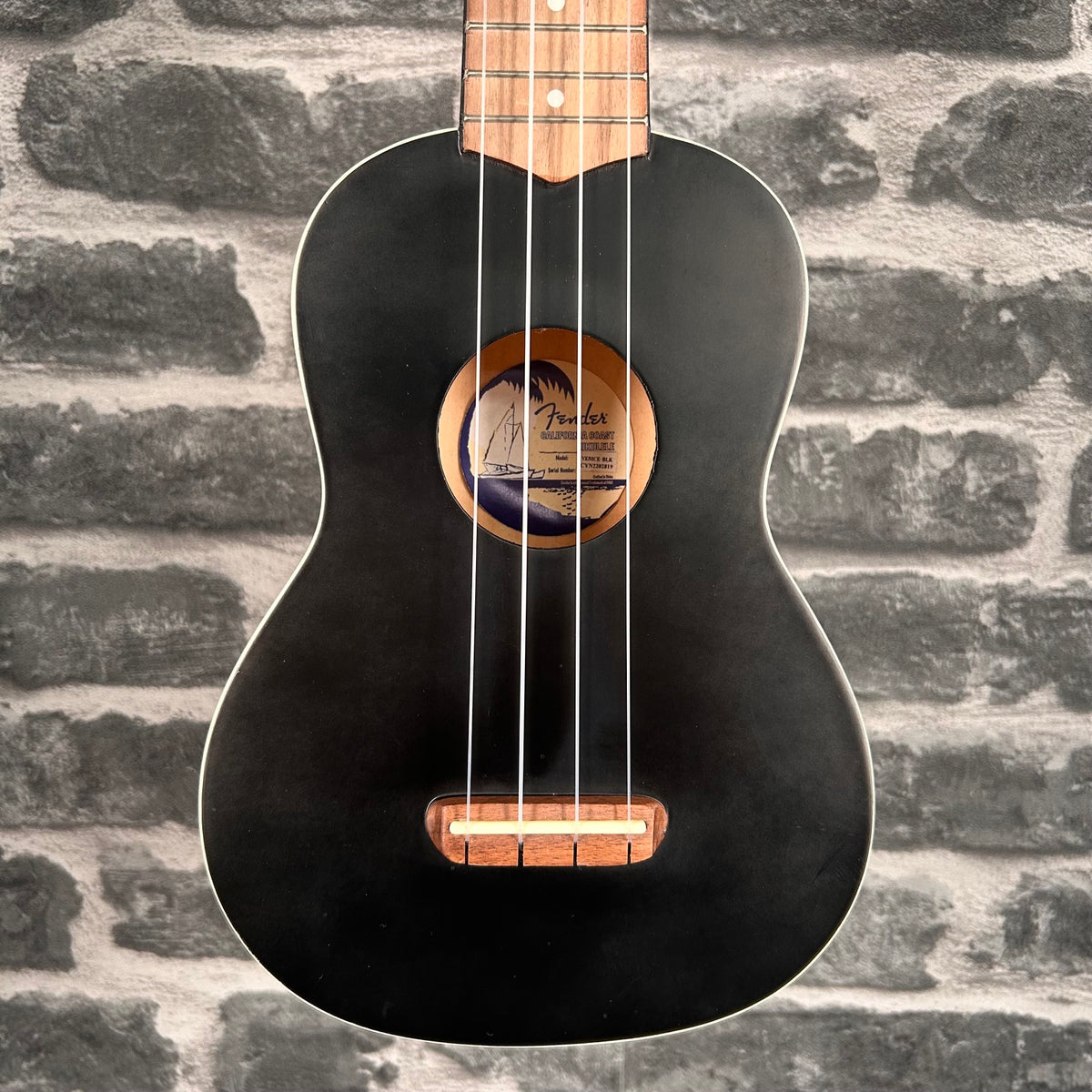 Fender Venice Soprano Ukulele Black Uke - 0971610706 - MINOR BLEMISH