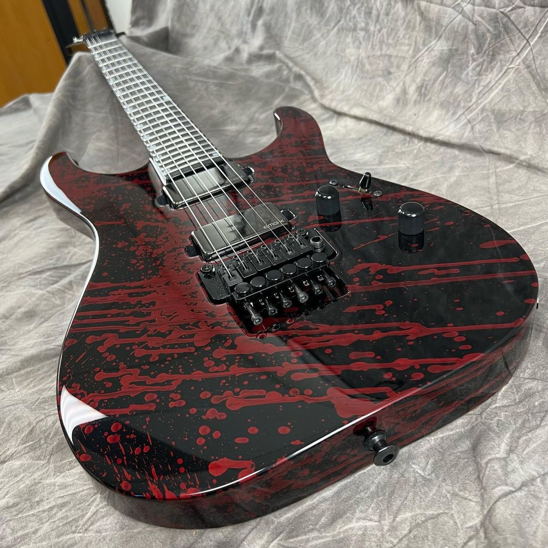 ESP USA MII Electric Guitar Black Blood Splatter w/ EMGs & Floyd Rose