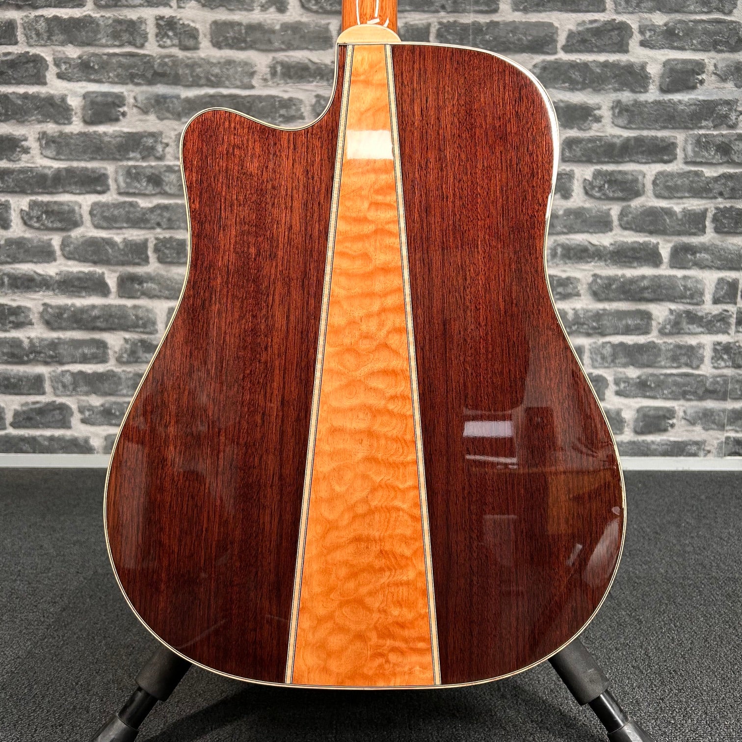 Takamine G90 Series Acoustic Guitar Dreadnought Natural w/ Pickup & Cutaway - TGD93CENAT - B-STOCK