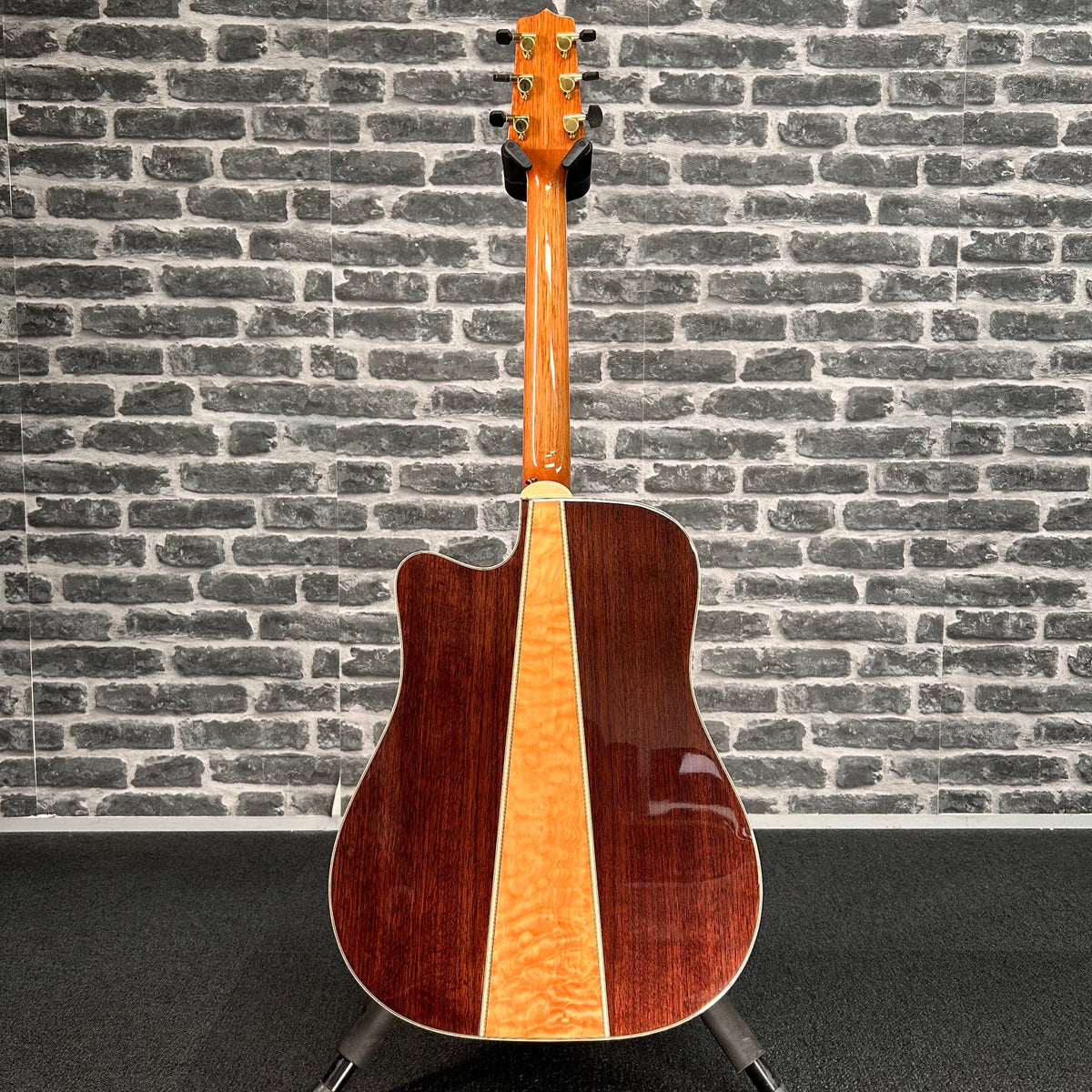 Takamine G90 Series Acoustic Guitar Dreadnought Natural w/ Pickup & Cutaway - TGD93CENAT - B-STOCK
