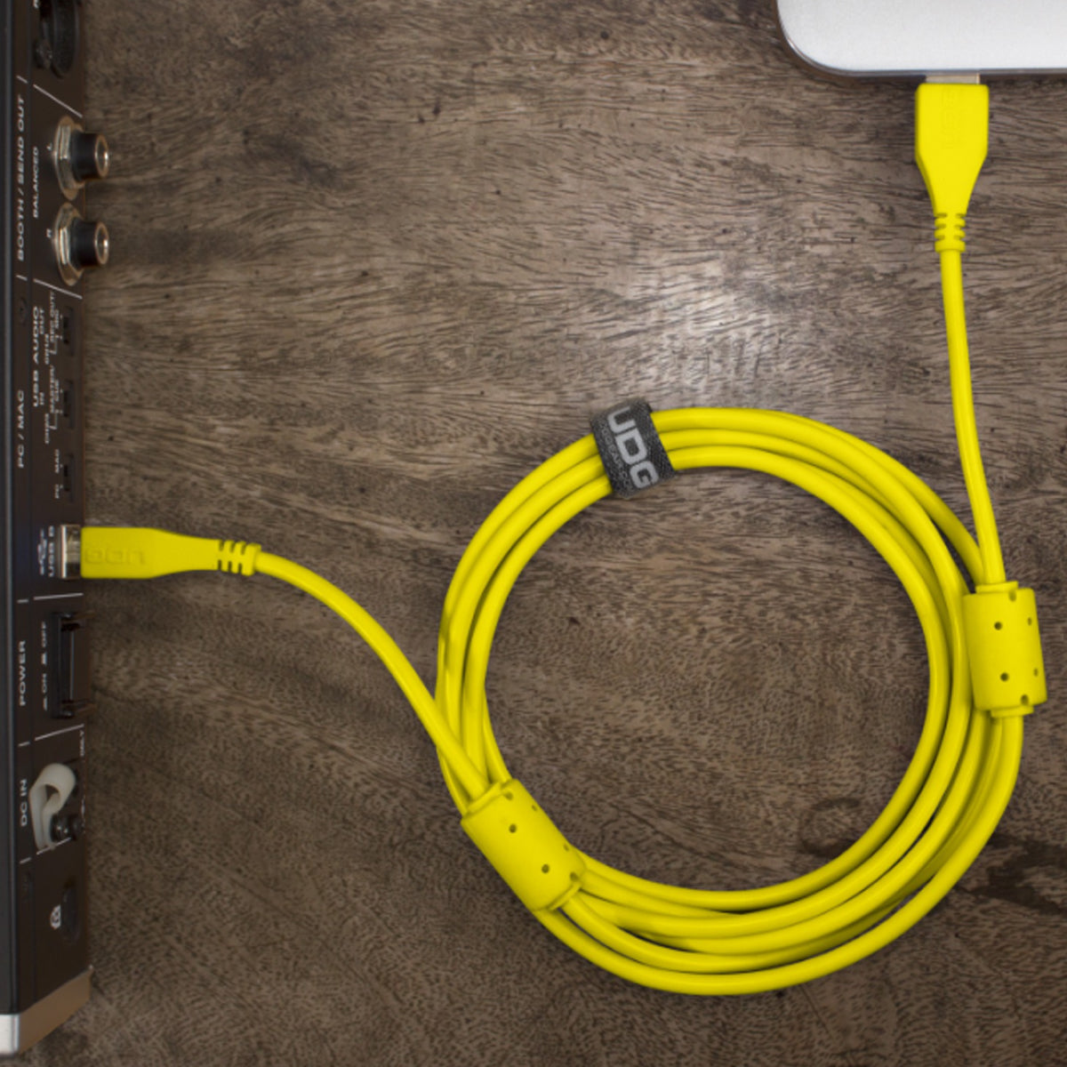 UDG Ultimate U95002 USB2 Cable A-B Yellow Straight 2m