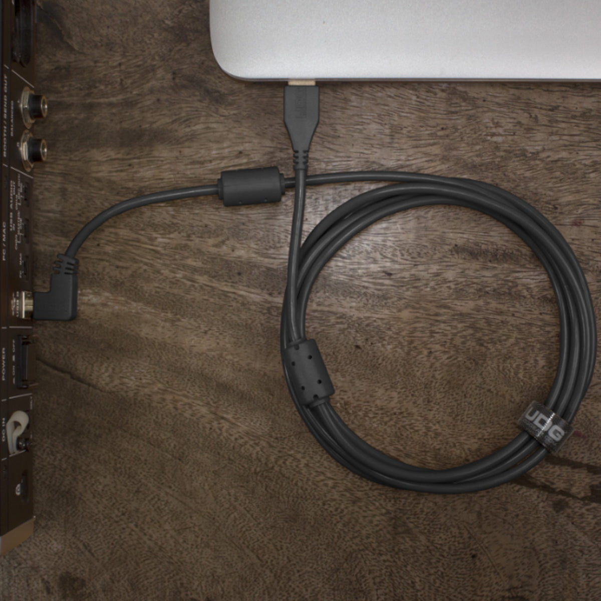 UDG Ultimate U95004 USB2 Cable A-B Black Angled 1m