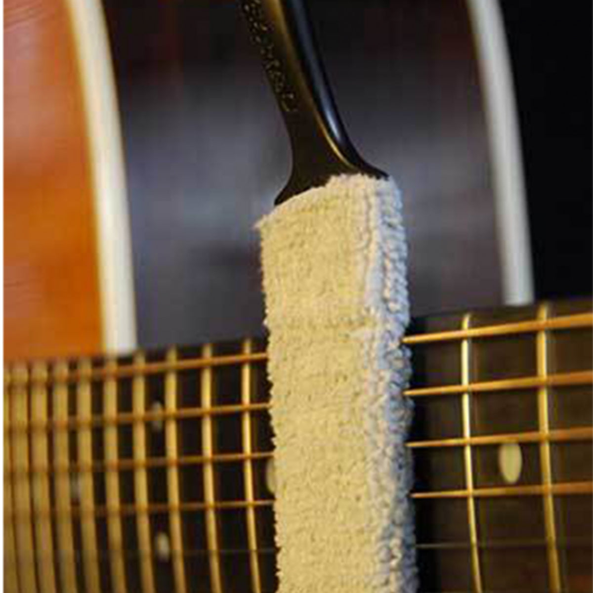 Music Nomad MN205 The Tool All-In-One String, Surface & Hardware Cleaning Tool